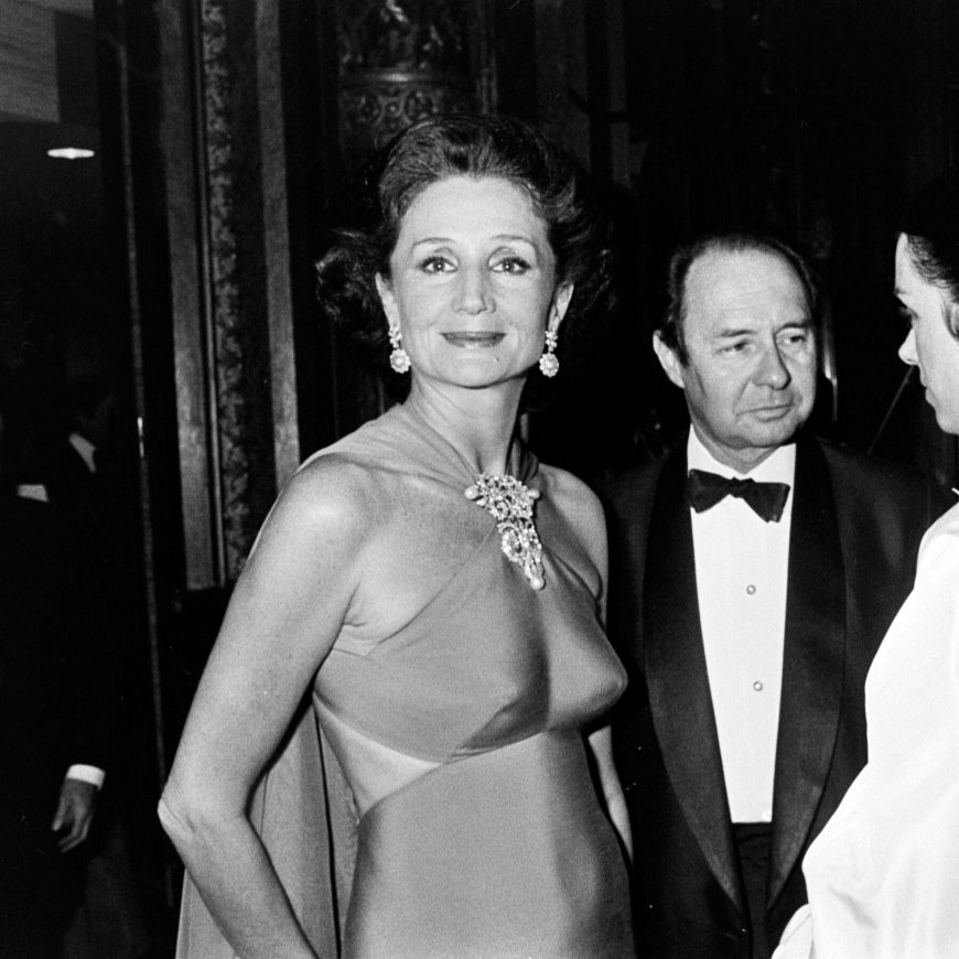 Jacqueline de Ribes, Tastemaker and Fashion Avatar, Dies at 96