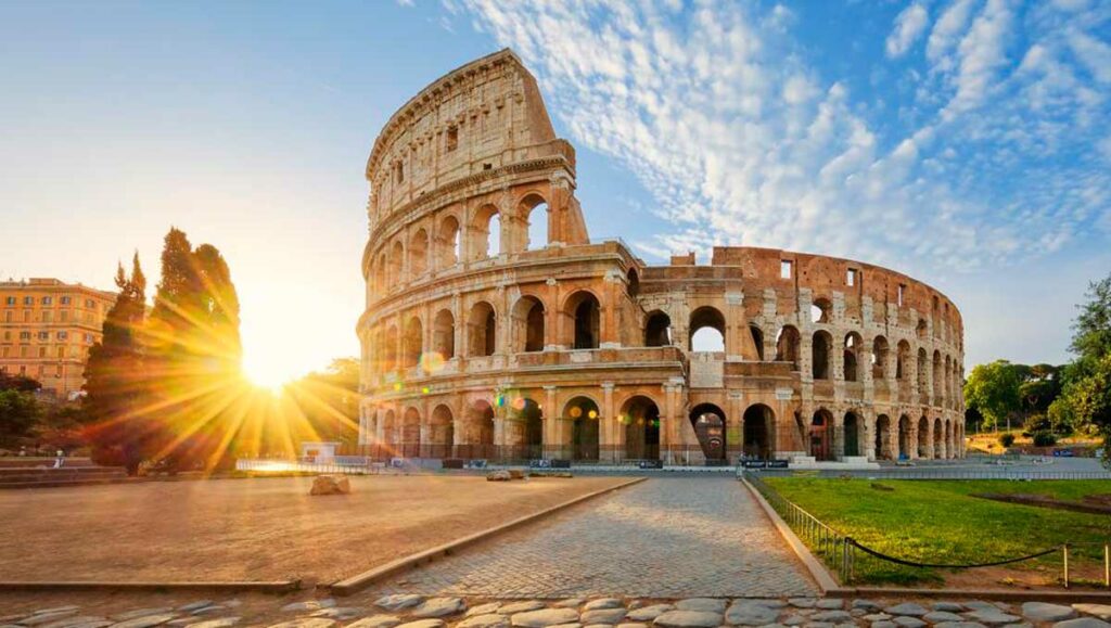 Coliseo romano puesta de sol